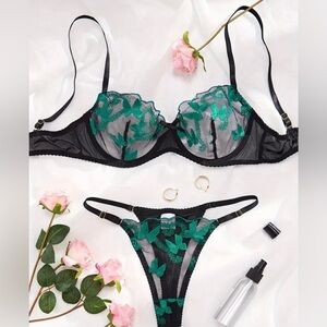 Elegant Black and Green Lace Lingerie Set